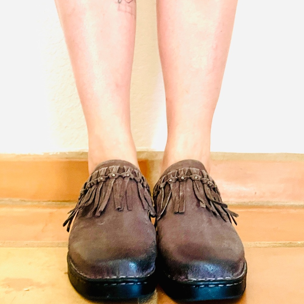 Born Harmony Fringed Leather Clog - Size 10